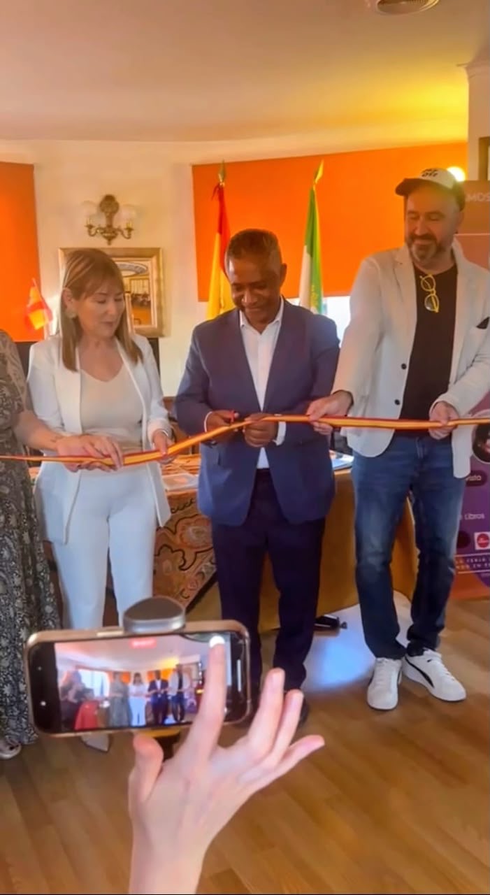 Poeta dominicano Juan Colón es escogido en España padrino de honor de la IV Feria Internacional del Libro de Las Letras Latinas
