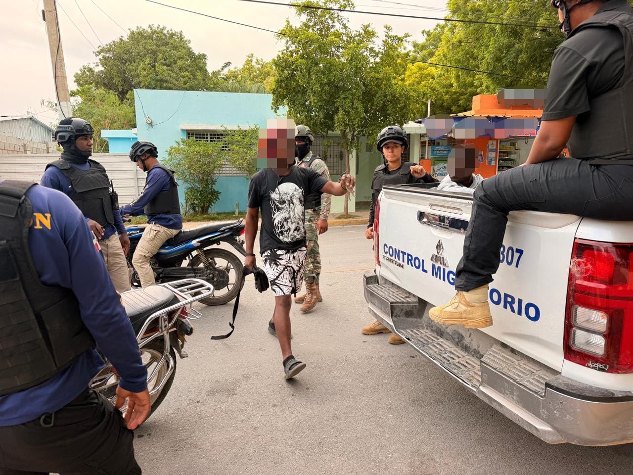 DGM reporta 1,325 indocumentados deportados el martes 06 de octubre