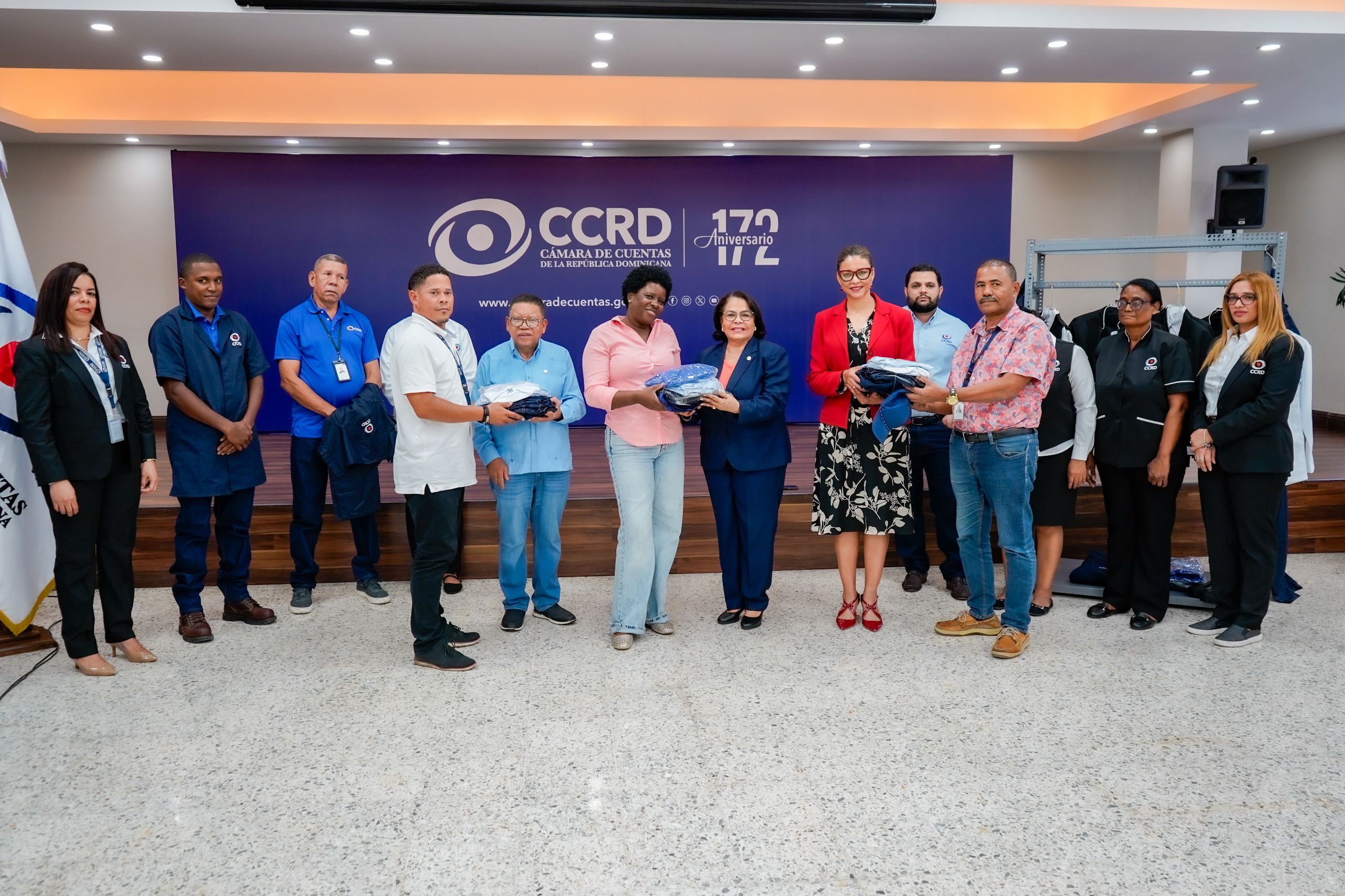 Cámara de Cuentas reconoce y dignifica labor de sus colaboradores con entrega de equipos de protección laboral y nuevos uniformes Cámara de Cuentas reconoce y dignifica labor de sus colaboradores con entrega de equipos de protección laboral y nuevos uniformes