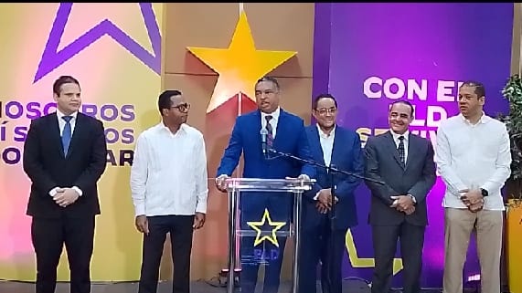 Yván Lorenzo pide a Faride Raful investigar intento de arresto y agresión contra diputada Millys Martínez Yván Lorenzo pide a Faride Raful investigar intento de arresto y agresión contra diputada Millys Martínez