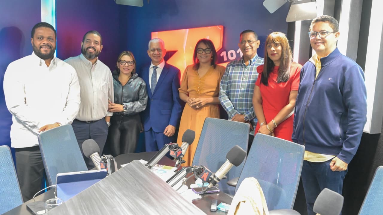 Ricardo de los Santos propone debate de ideas entre aspirantes presidenciales del PRM